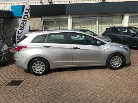 Hyundai i30 Wagon - 1.6 CRDi i-Drive Airco BTW - 1