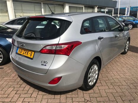 Hyundai i30 Wagon - 1.6 CRDi i-Drive Airco BTW - 1