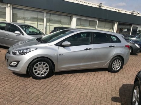 Hyundai i30 Wagon - 1.6 CRDi i-Drive Airco BTW - 1