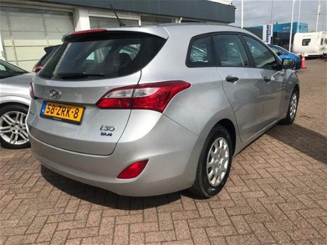 Hyundai i30 Wagon - 1.6 CRDi i-Drive Airco BTW - 1