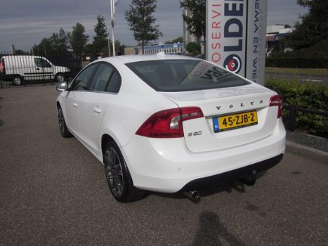 Volvo S60 - 1.6 DRIVe Business Xenon+Navigatie - 1