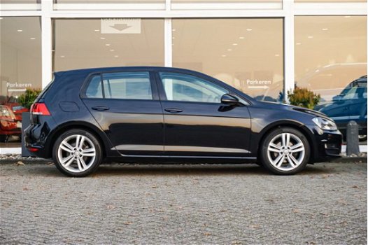 Volkswagen Golf - 1.0 TSI 115pk Edition + Navigatie + Airco - 1