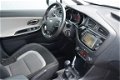 Kia Cee'd - 1.6 GDI Plus Pack Navigatie, Achteruitrijcamera, Climate control, Trekhaak - 1 - Thumbnail