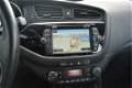 Kia Cee'd - 1.6 GDI Plus Pack Navigatie, Achteruitrijcamera, Climate control, Trekhaak - 1 - Thumbnail