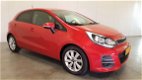 Kia Rio - 1.2 CVVT ExecutiveLine NAVI/CLIMA/CRUISE/LMV/CAMERA/STOEL+STUURVERW - 1 - Thumbnail