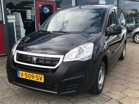 Peugeot Partner - 120 1.6 BlueHDi 75 L1 Premium 3-zits, airco, trekhaak - 1