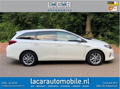 Toyota Auris Touring Sports - 1.8 Hybrid Lease Navi. / Clima / Cruise Cont. / Panorama Dak - 1