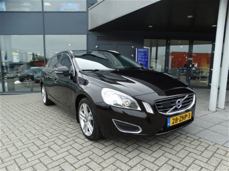 Volvo V60 - D5 Geartronic Summum Drivers Support Line - 1