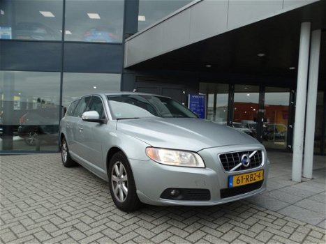 Volvo V70 - D3 Automaat / Navigatie - 1