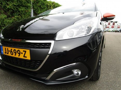 Peugeot 208 - 1.2 110 ROLAND GARROS AUTOMAAT - 1