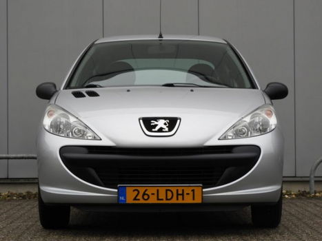 Peugeot 206 - 1.1 3drs XR slechts 71942 km - 1