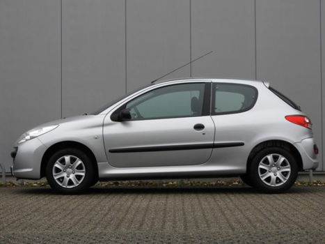 Peugeot 206 - 1.1 3drs XR slechts 71942 km - 1