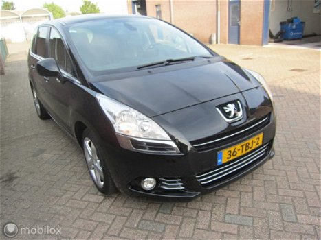 Peugeot 5008 - 1.6 THP 7 PERS./NAV/PANO/LM/PDC - 1