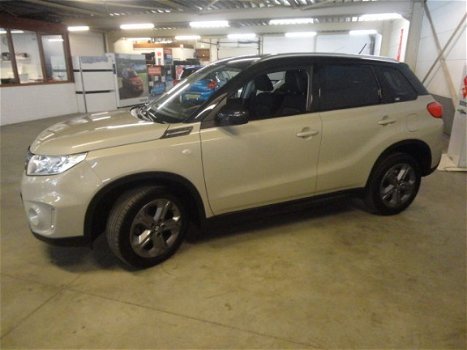 Suzuki Vitara - 1.6 VVT 120pk 2WD Exclusive - 1