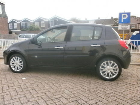 Renault Clio - 1.4-16V Dynamique Luxe - 1