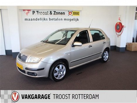 Skoda Fabia - 1.4-16V ELEGANCE 5 Drs. - Airco - Elec. ramen - Lichtmetaal - 1