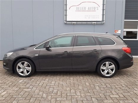 Opel Astra Sports Tourer - 1.4 Turbo Berlin Navigatie/Trekhaak/PDC/17inch - 1