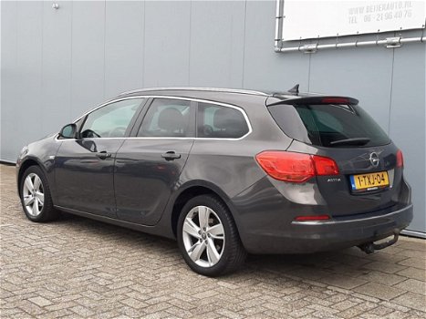 Opel Astra Sports Tourer - 1.4 Turbo Berlin Navigatie/Trekhaak/PDC/17inch - 1