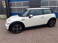 Mini Mini One - 1.4 Anniversary Business Navi/17"LM Velgen nieuwe koppeling