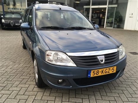 Dacia Logan MCV - 1.6-16V Lauréate Airco Trekhaak Nieuwe APK - 1