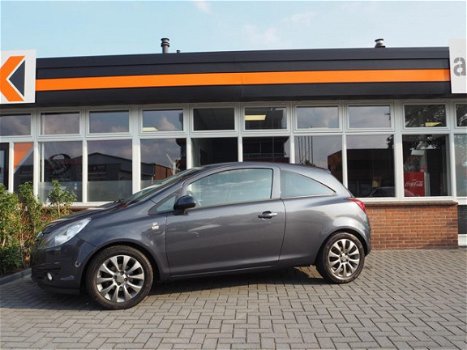 Opel Corsa - 1.4-16V '111' Edition Oudjaar actie 250, - euro korting - 1