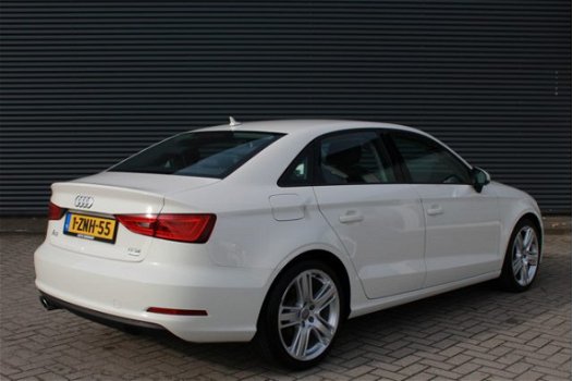 Audi A3 Limousine - 1.4 TFSI CoD Ambition Pro Line Plus Xenon Navigatie 18 Inch LMV - 1