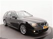 BMW 5-serie Touring - 523i M-pakket OrigNL NAP | Vol opties | Breedbeeld | Stoelverwarming | - 1 - Thumbnail