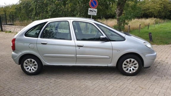 Citroën Xsara Picasso - 1.8i-16V Exclusive koopje - 1