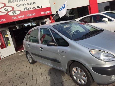 Citroën Xsara Picasso - 1.8i-16V Différence2 - 1