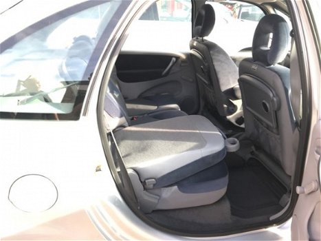 Citroën Xsara Picasso - 1.8i-16V Différence2 - 1