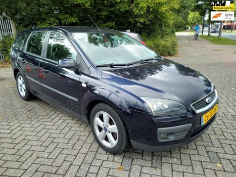 Ford Focus Wagon - 1.6 TDCI Futura SUPER MOOIE AUTO DEALER ONDER HOUDEN ALLE INRUIL MOGELIJK - 1