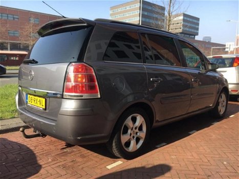 Opel Zafira - 1.8 Executive - 1