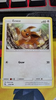 Eevee 49/68 Sun & Moon: Hidden Fates - 1