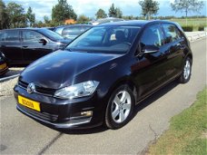 Volkswagen Golf - 1.4 TSI Highline