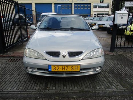 Renault Mégane Cabrio - 1.6-16V Sport Way Cabriolet *Airco - 1