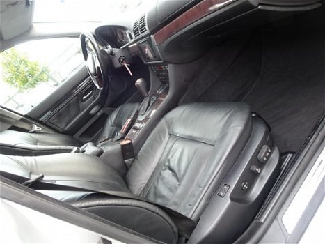 BMW 5-serie Touring - 530d Lifestyle Executive - 1