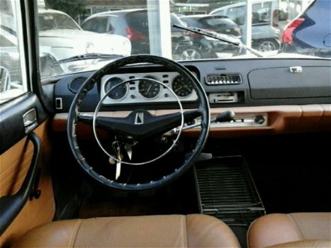 Peugeot 404 - Sedan Met taxatierapport - 1