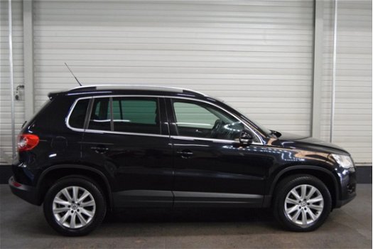 Volkswagen Tiguan - 2.0 TDI Sport&Style 4Motion +CLIMA - 1