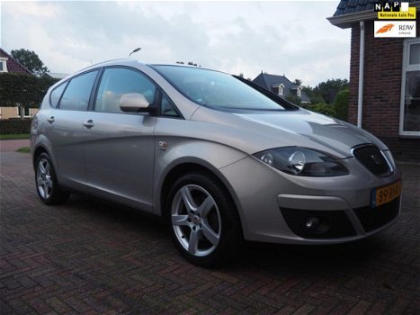 Seat Altea XL - 1.2 TSI Ecomotive Style | Nieuwe Motor 19.000KM | ECC | Cruise control | - 1