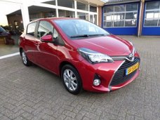 Toyota Yaris - 1.3 VVT-I Dynamic 5 Drs, Camera, Mistl, Airco, Lichtm