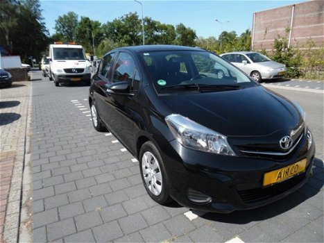 Toyota Yaris - 1.3 VVT-i Aspiration - 1