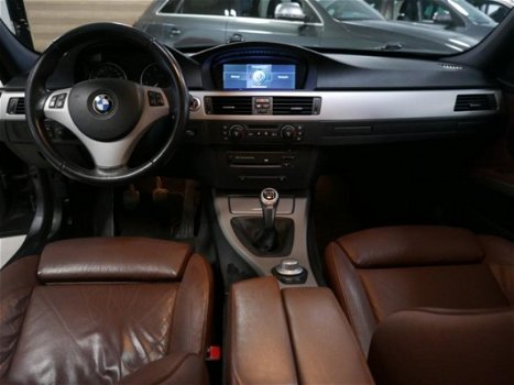 BMW 3-serie - 320i Sportleder/E.dak/Navi/Cruise - 1