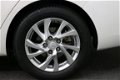 Toyota Auris Touring Sports - 1.8 Hybrid Dynamic, Navi, Stoelverwarming - 1 - Thumbnail