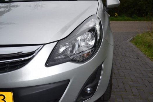 Opel Corsa - 1.4-16V BlitZ '14 5drs 69dkm 1e EIG. PUNTGAAF NAP - 1