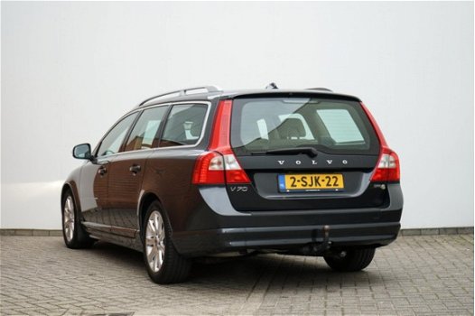 Volvo V70 - 1.6D DRIVe Summum 2010 Trekhaak Leer Navigatie - 1