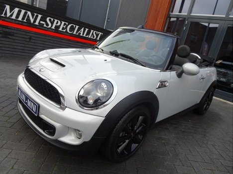 Mini Mini Cabrio - 1.6 Cooper S aut 184pk/leer/navi/xenon/top - 1