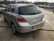 Opel Astra - 1.8 Essentia - 1 - Thumbnail