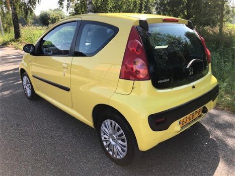 Peugeot 107 - 1.0-12V XS - 1