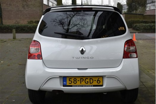 Renault Twingo - 1.2-16V Collection / AIRCO / RADIO CD / 2 ACHTERSTOELEN SCHUIFBAAR / TOERENTELLER - 1