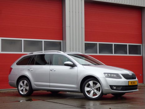 Skoda Octavia Combi - 1.2 TSI Greentech Elegance/ MOOIE AUTO - 1